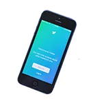 Phone-StockSnap_MH46O0ISCF.webp